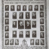 Sch-0026-School-1939-Graduation1b