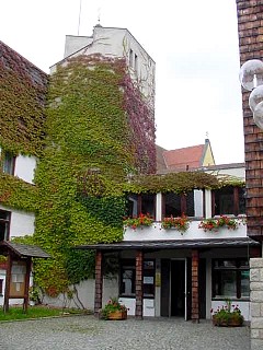 NewRathaus.JPG