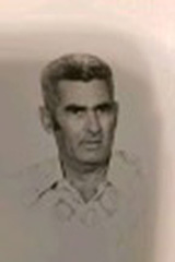 Zvi Shternin, b. 1921, father: Efraim, married Truda Sini 1844