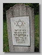 Holubyne-Cemetery-stone-411a