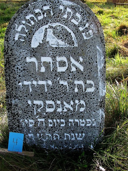 224