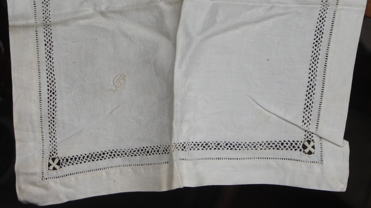 Gertrude
                  Rechnitzer linen