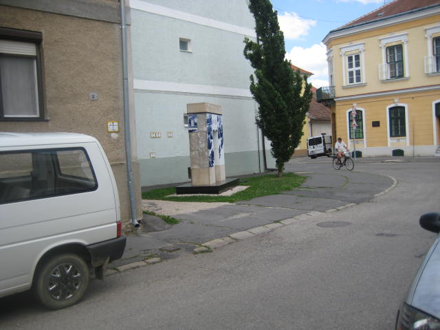 defaced
                  memorial