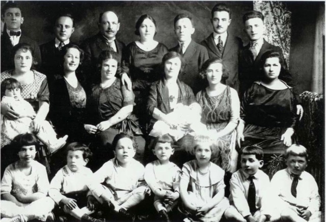 Yuni-Glicksman Family