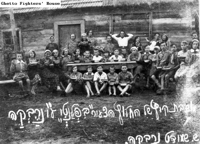 Summer camp He-Chaluts ha_Tsa'ir in
Planta