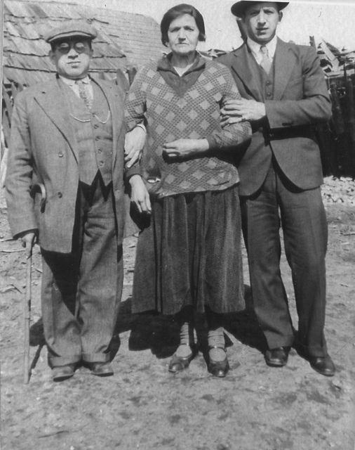 Beyla Shapiro with Sons Hershel and
Shlomo
