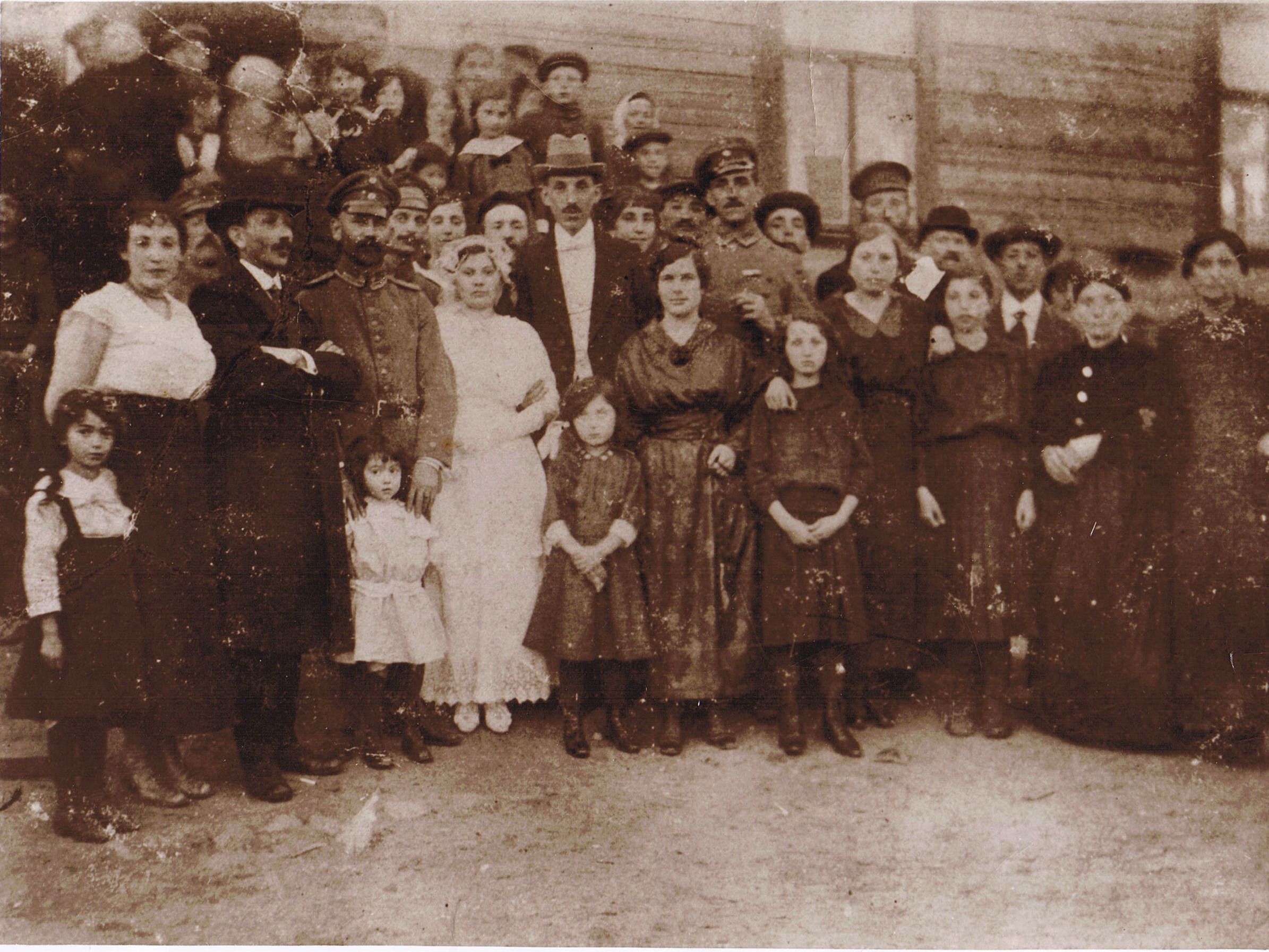 David and Tillie Linevsky
        Wedding