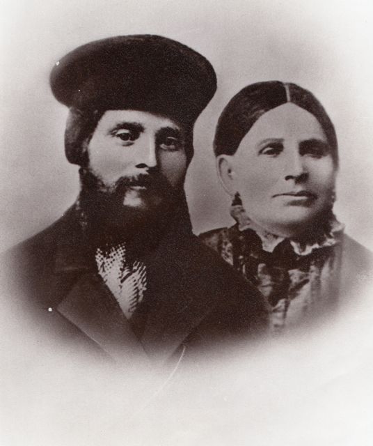 Yossel &
Sarah Leviskty