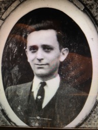 Benjamin Bernard Reiskind
"Burrows"