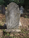Nevetlenfolu-tombstone-01