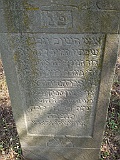 Nevetlenfolu-tombstone-15