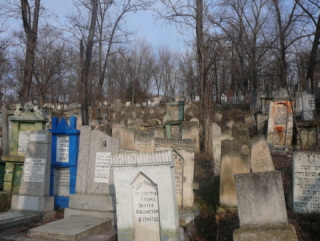 Large Grave 5