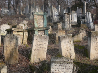 Large Grave 6