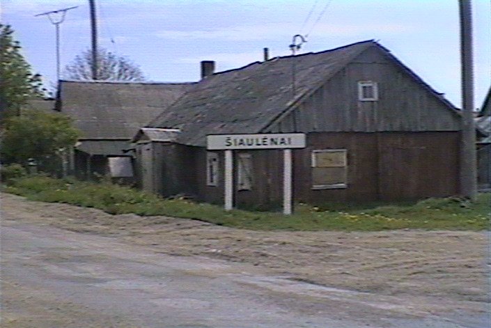 File 31 - Photo - Siaulenai Road Sign
                          at Crossroads, 1996.jpg