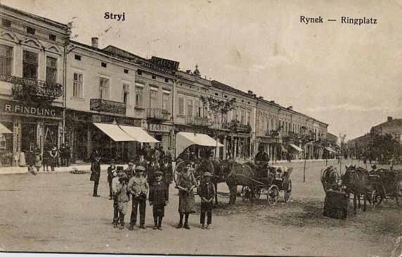Another view of the Rynek