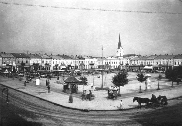 Another view of the Rynek