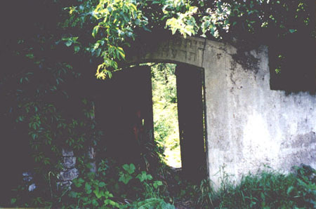 18CemeteryGate