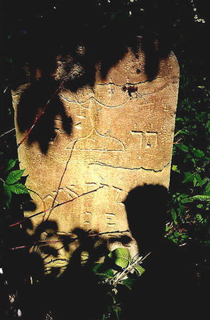 21Gravestone1