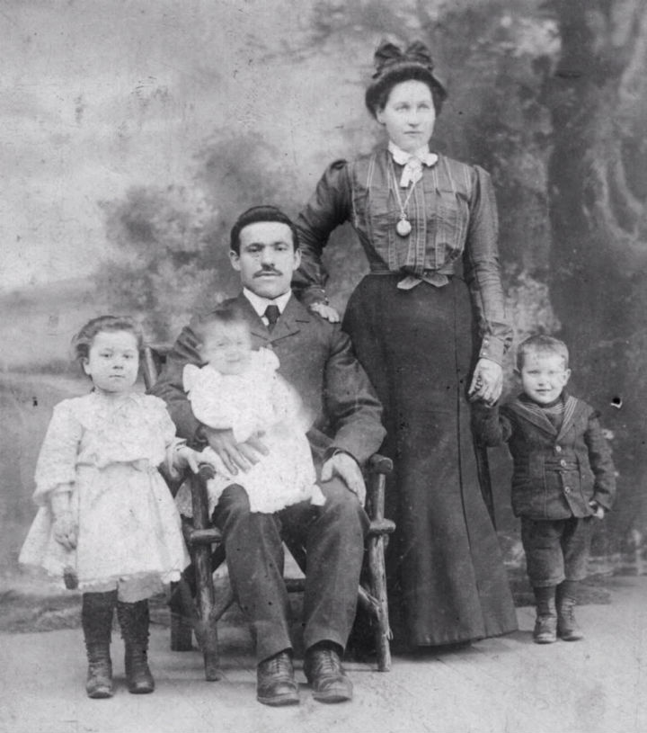 Elcon & Jennie Grosser Family