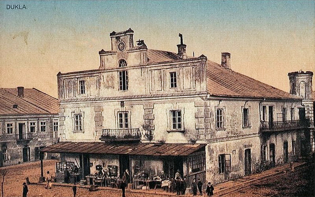 Old
        Postcard Fig7