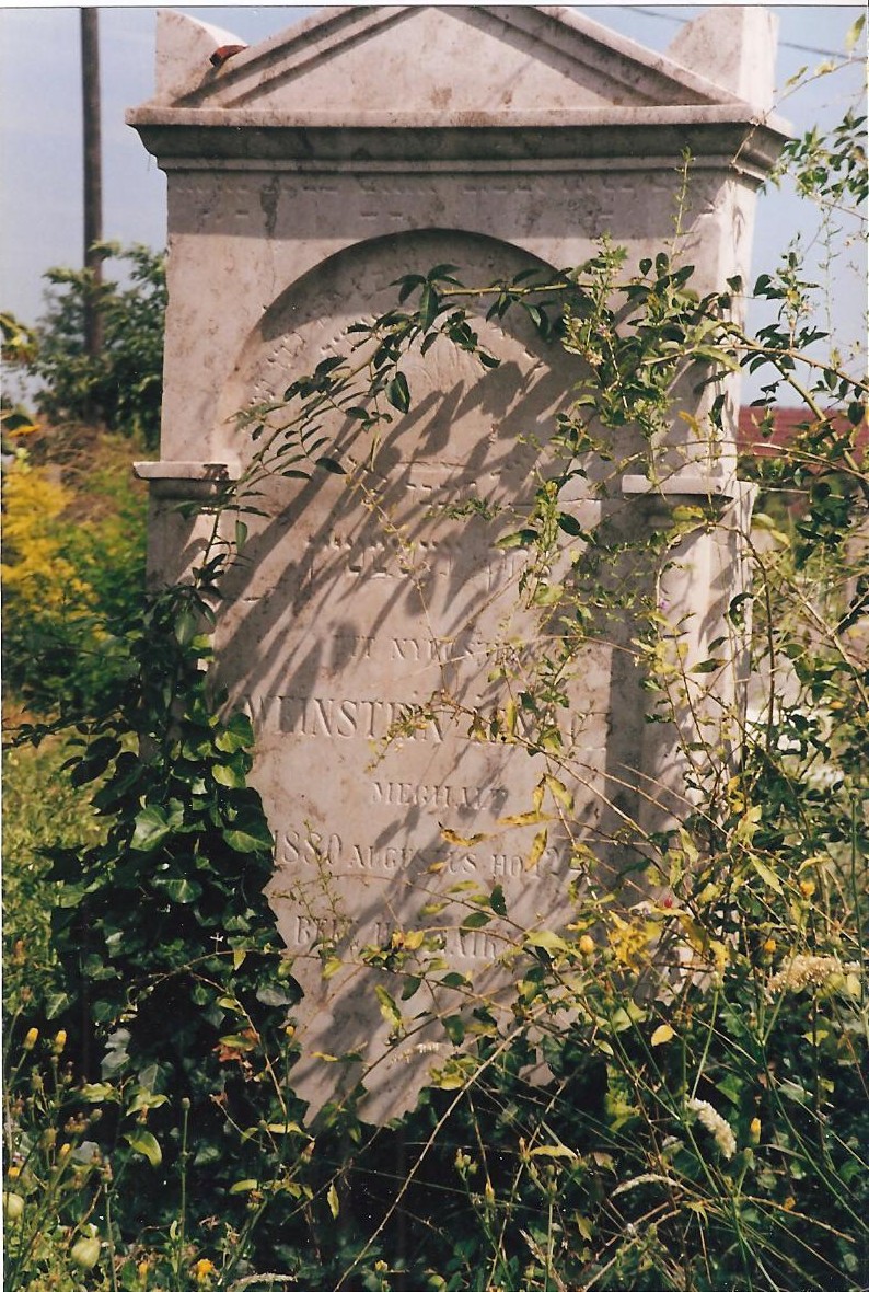 Yitzchak Weinstein tombstone