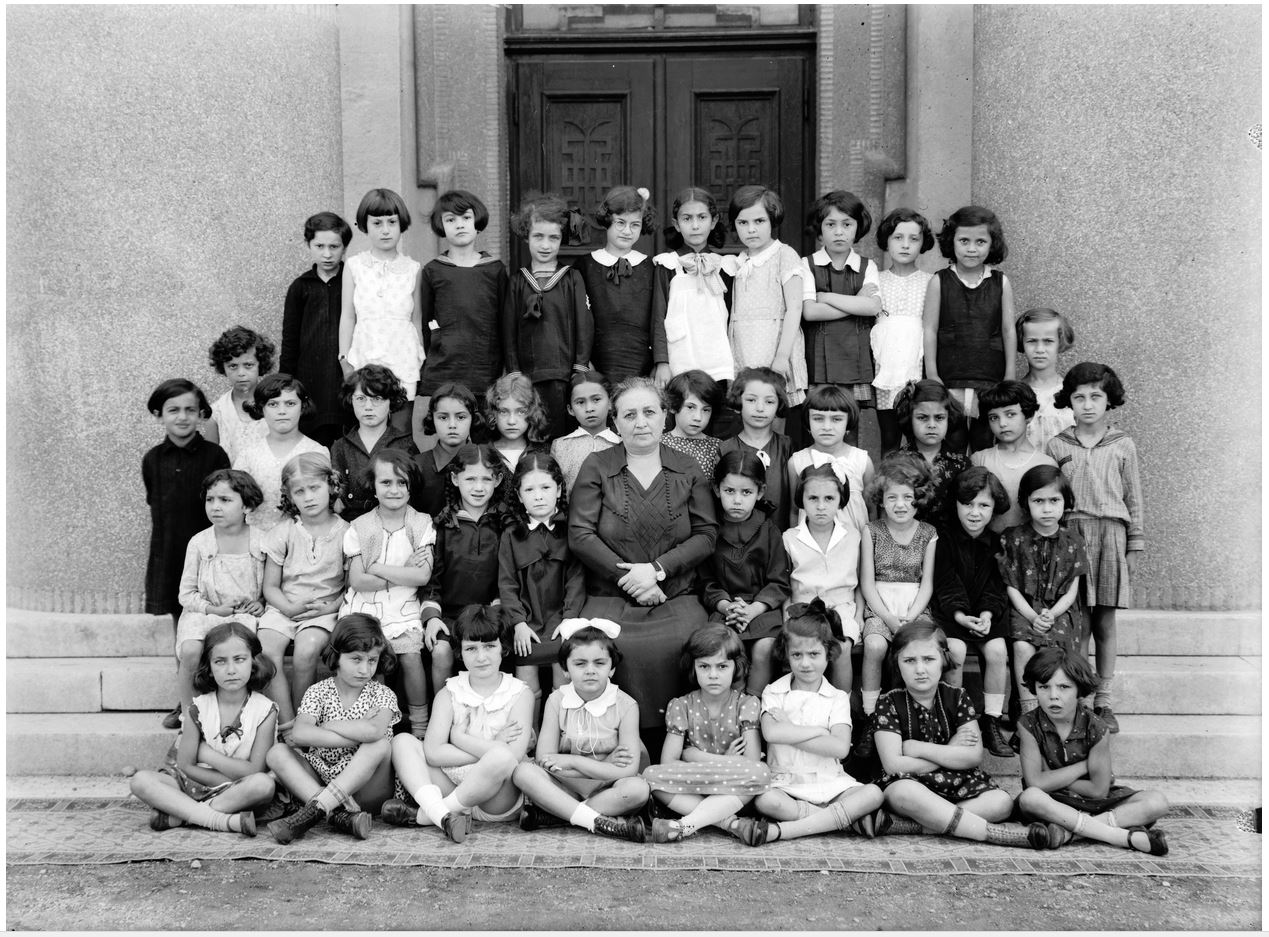 GirlsClass-1929