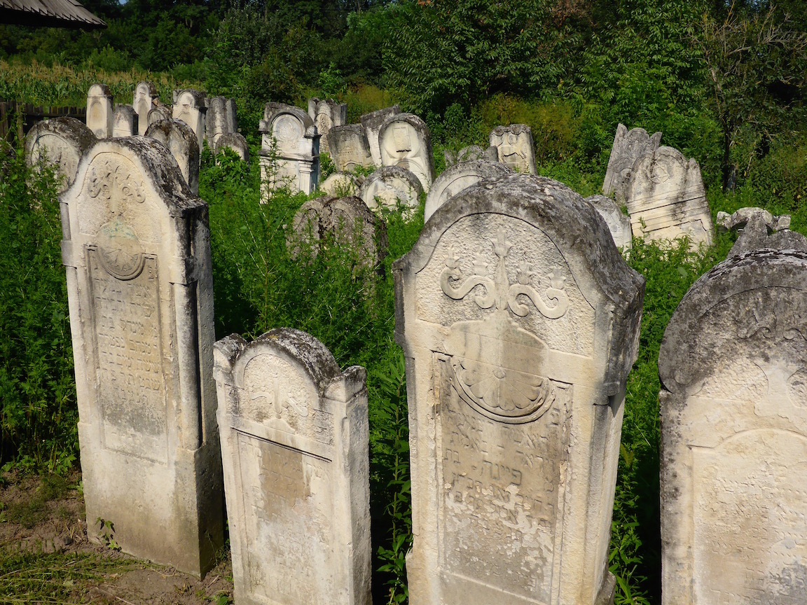 cemetery032