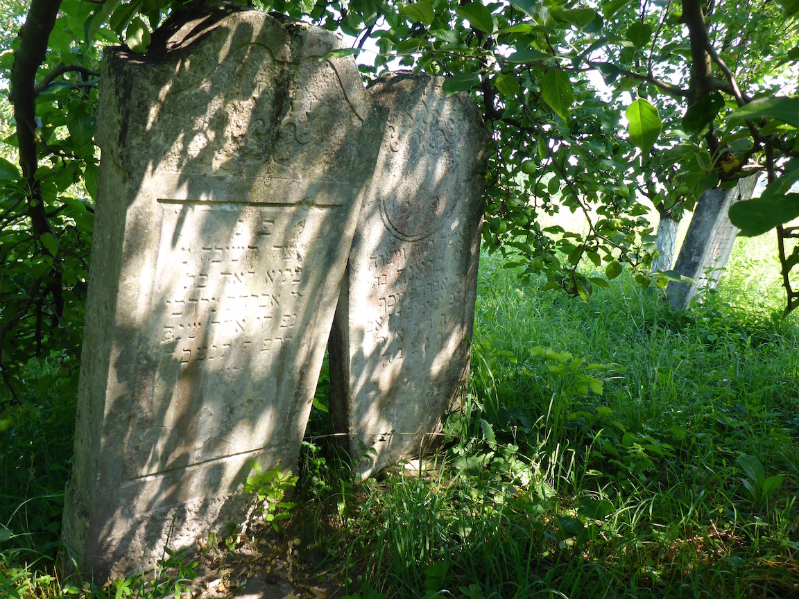 cemetery069
