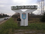 dave and
        city sign