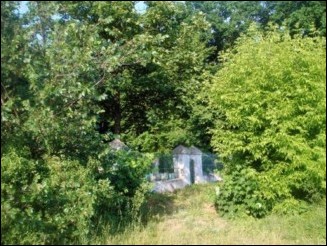 Ternivka mass grave